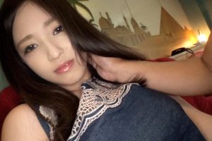 SIRO-3171                หนังปี 2017 โดยดาราสมัครเล่นที่ใช้ชื่อว่า อะยูมิ อายุ 23 ปี ให้สัมภาษณ์ก่อนเริ่มแสดงว่าเป็นพนักงานออฟฟิศ รหัสนี้จัดว่าเป็นลายแทงช้างเผือกของหนังค่าย SIRO เรื่องหนึ่งเลย ส่วนจะเด็ดสักแค่ไหนขอเชิญติดตามชมได้